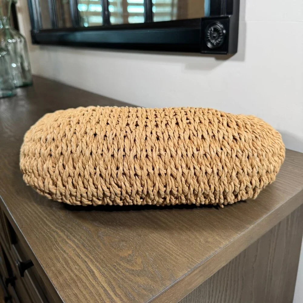 Woven Straw Tote Bag w/ Round Handles & Pom-Pom Tassel  -  Beach / Market Bag - Picture 4 of 8